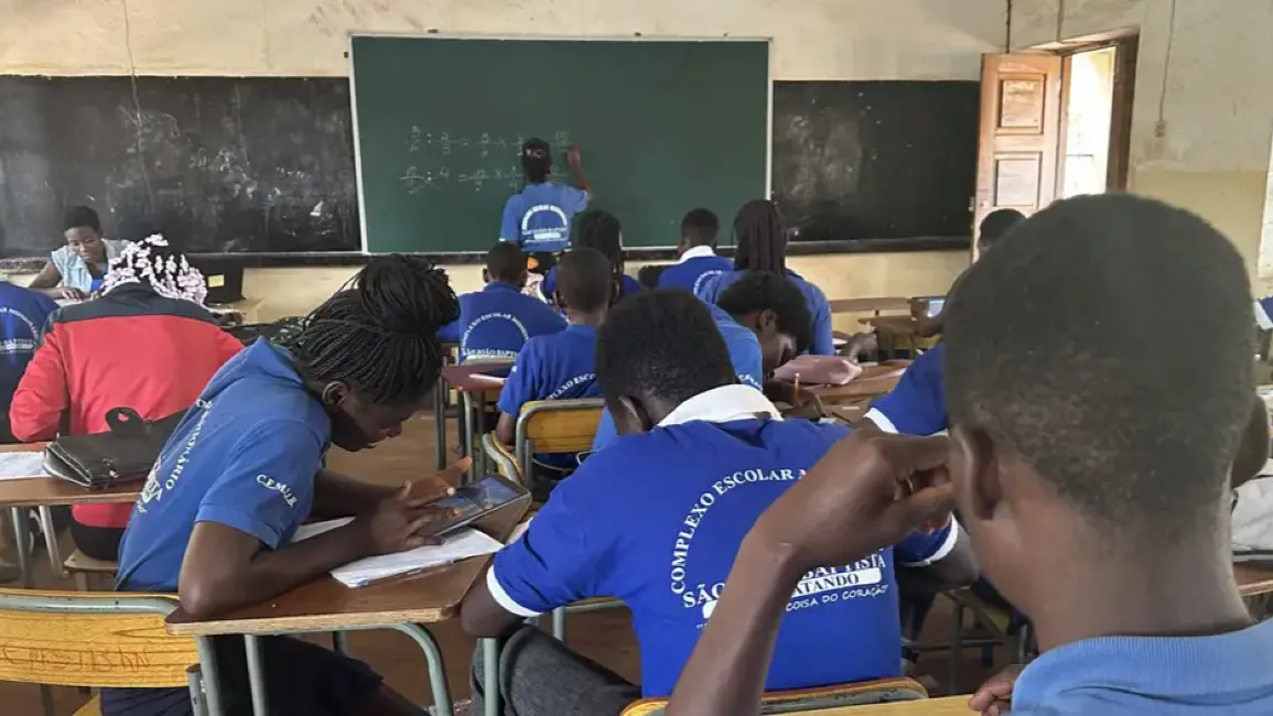 Número de alunos fora da escola continua a crescer em Angola